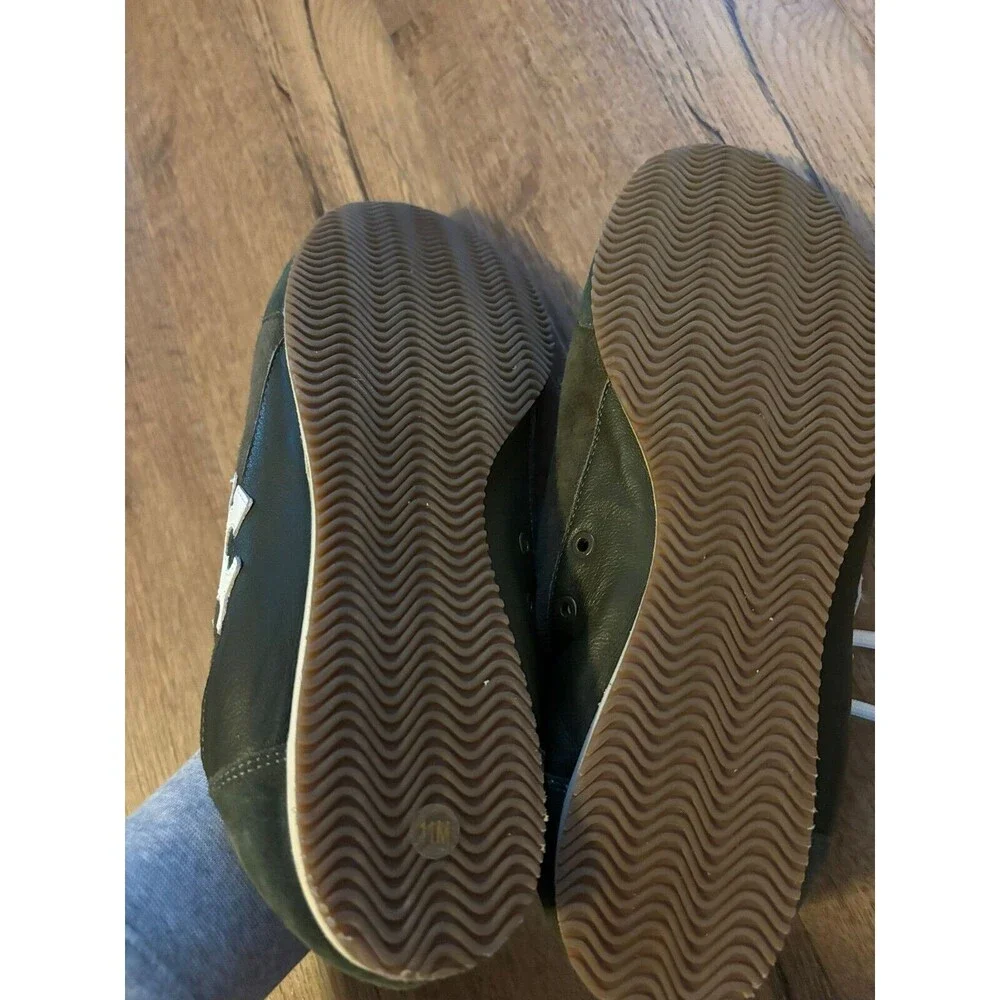 Stylish Women's Sneakers in Olive and White - Picture 4 of 5